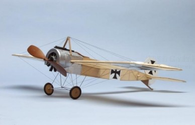 Fokker E III 445mm lasergeschnitten DUMAS